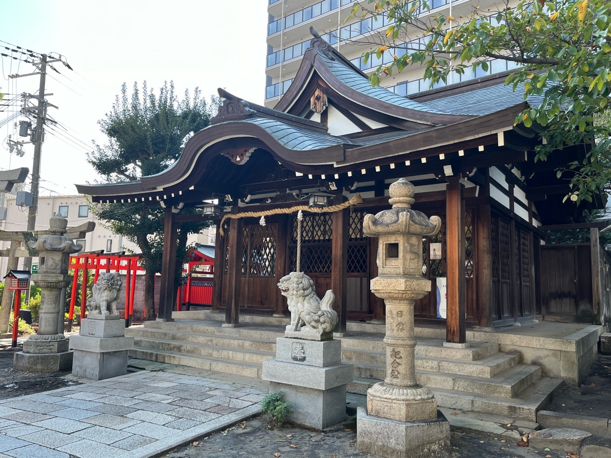 八宮神社（六宮神社）