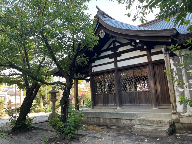 八宮神社（六宮神社）