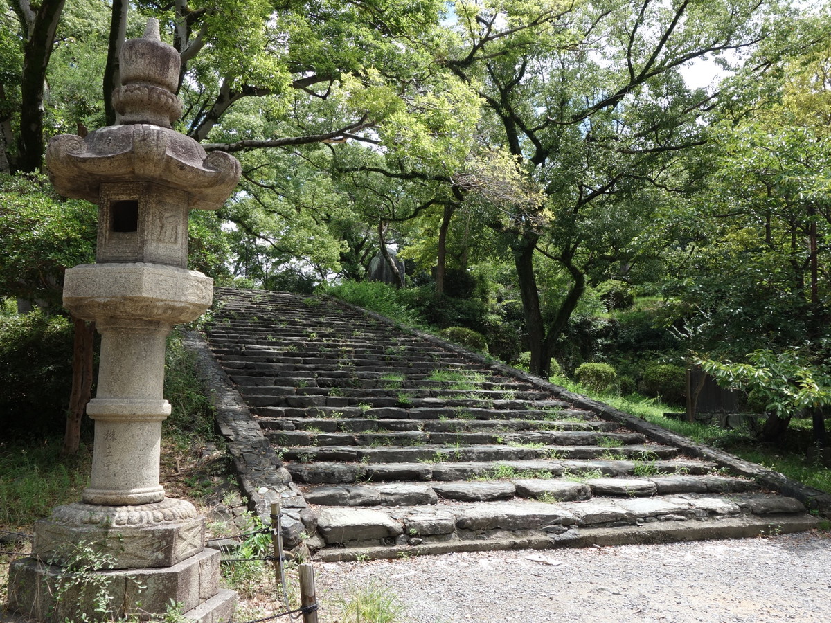 岡公園