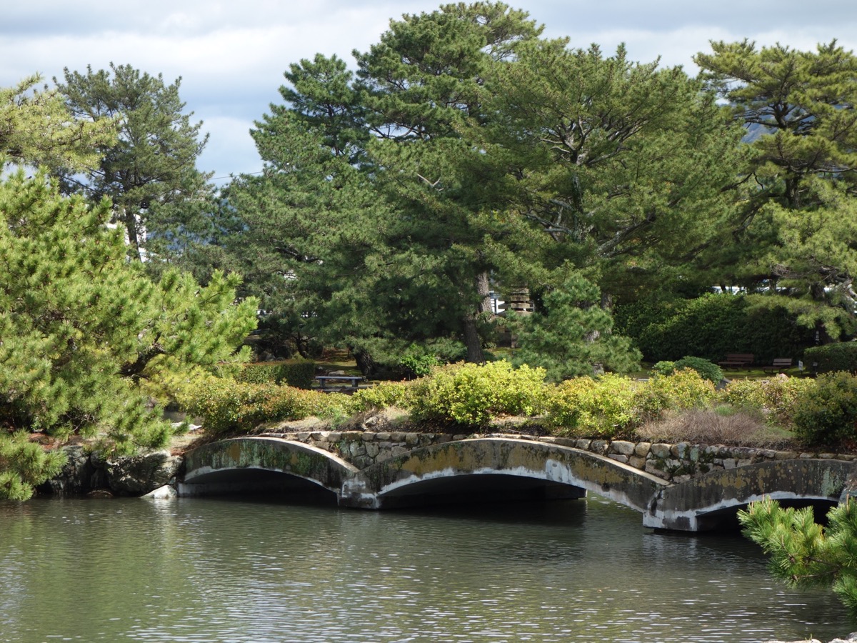 琴ノ浦温山荘園