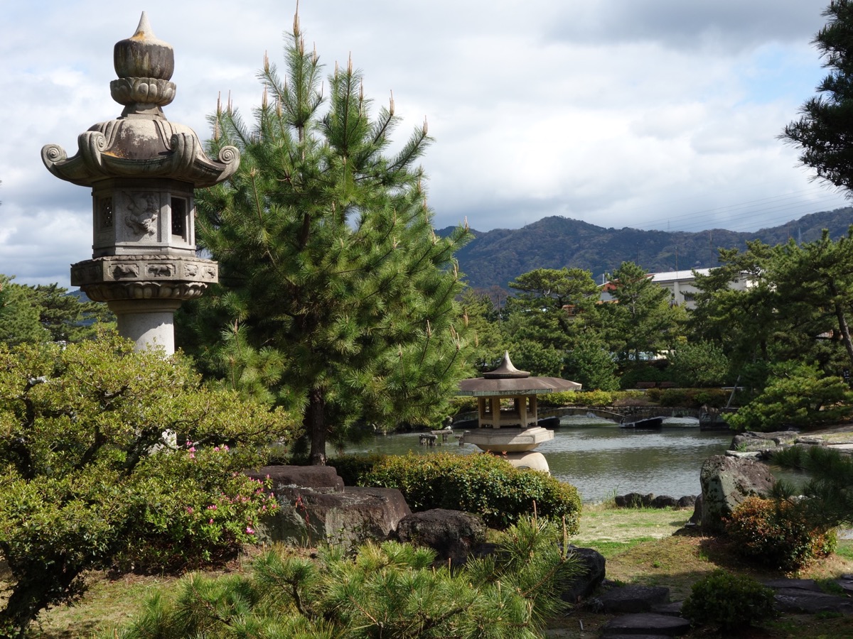 琴ノ浦温山荘園