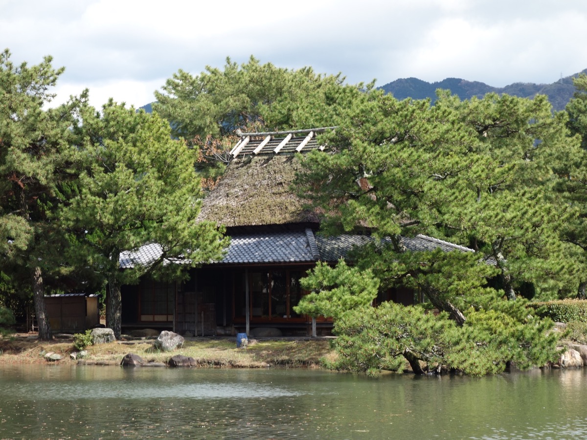 琴ノ浦温山荘園