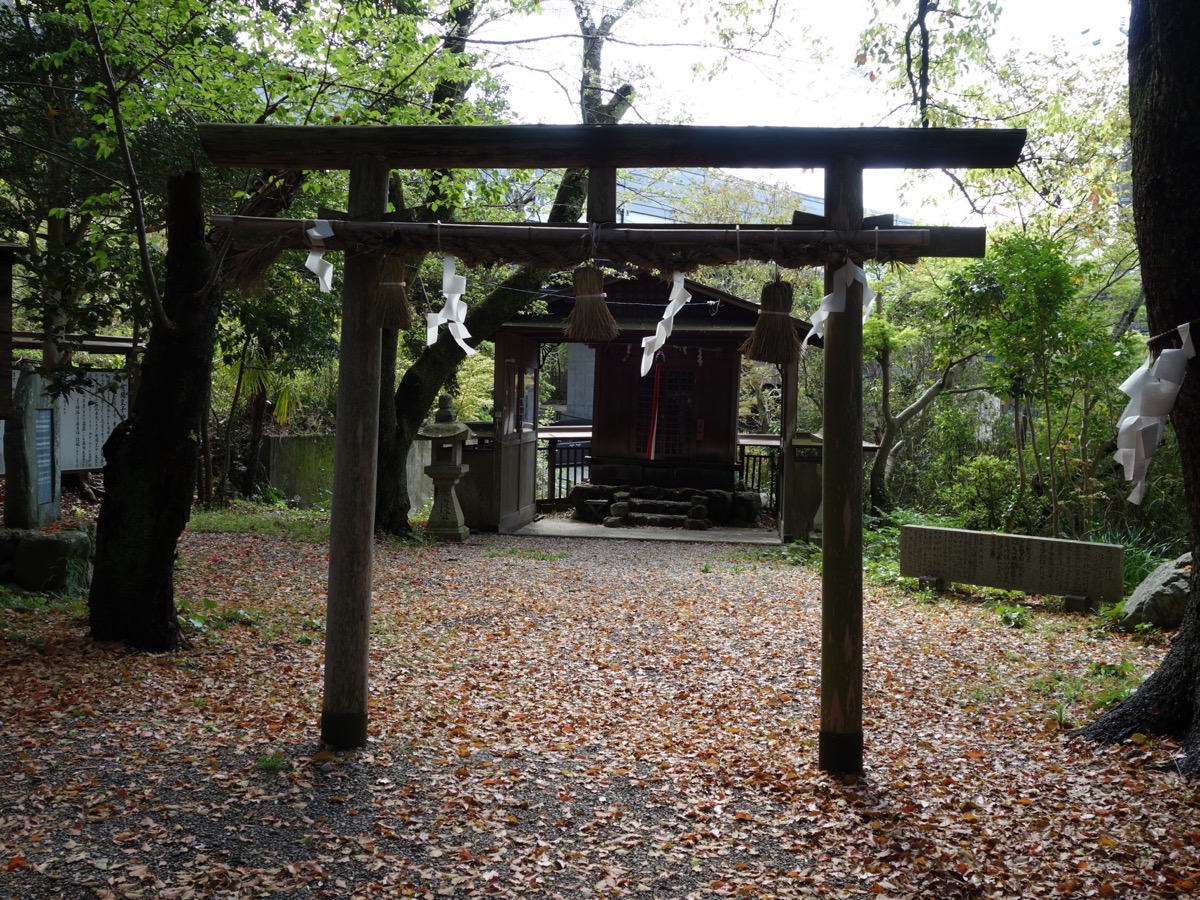 藤白神社