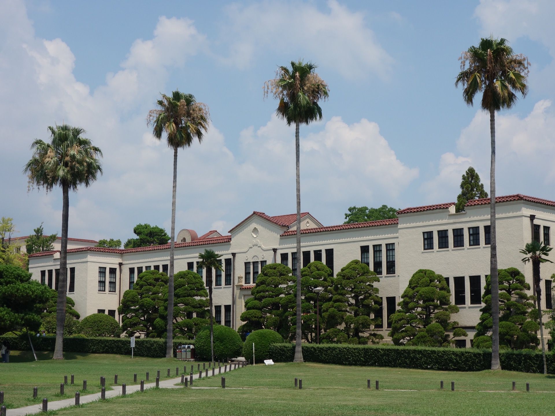 関西学院大学