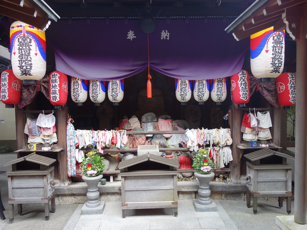 釘抜地蔵(石像寺)