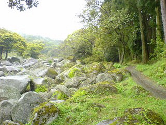 万倉の大岩郷