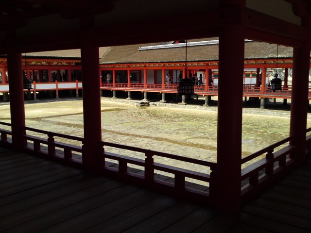 厳島神社