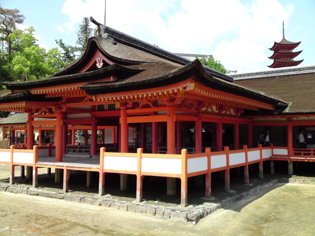 厳島神社