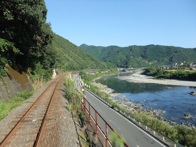 清流しまんと号