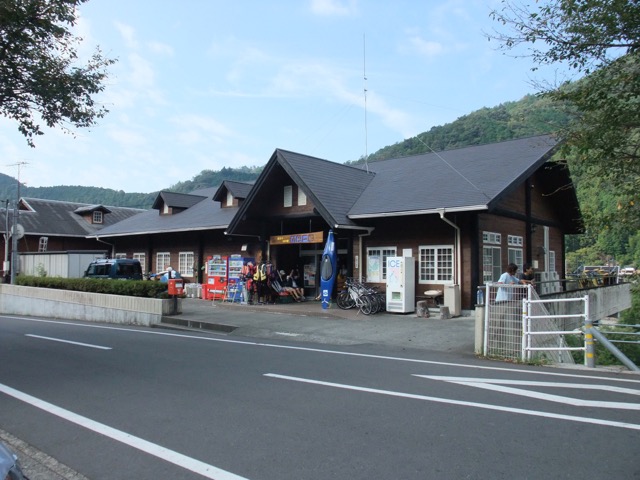 四万十・川の駅カヌー館