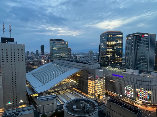 JR大阪駅