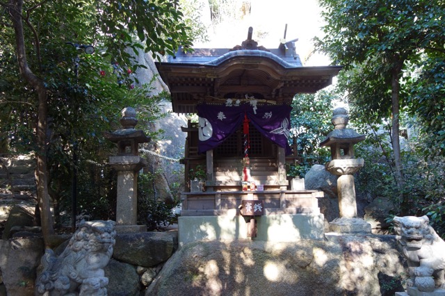 越木岩神社