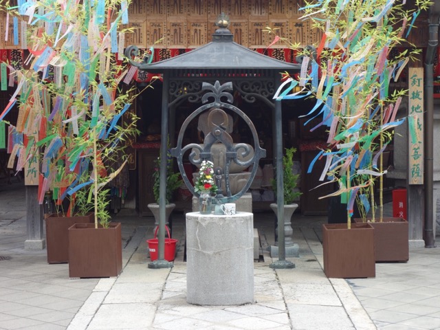 釘抜地蔵(石像寺)
