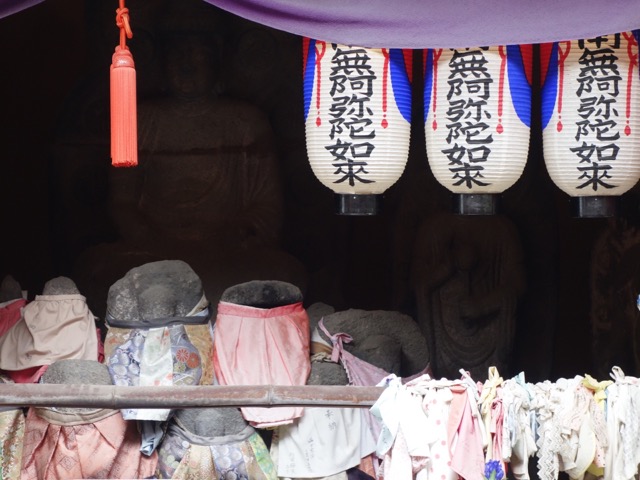 釘抜地蔵(石像寺)